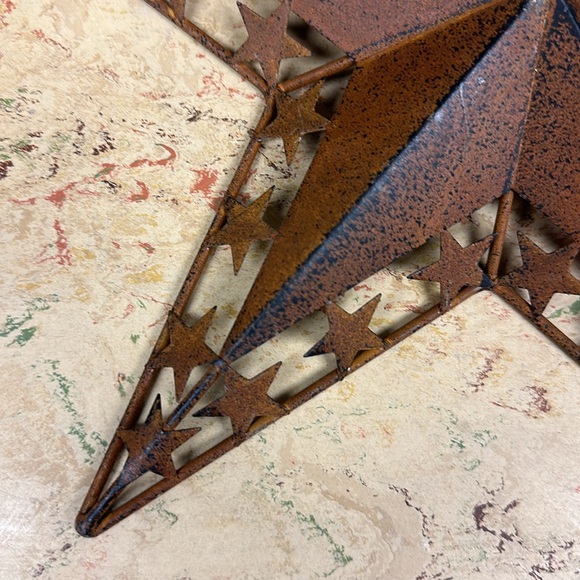 Rustic 3D Metal Star with hanger 12” - Picture 8 of 8